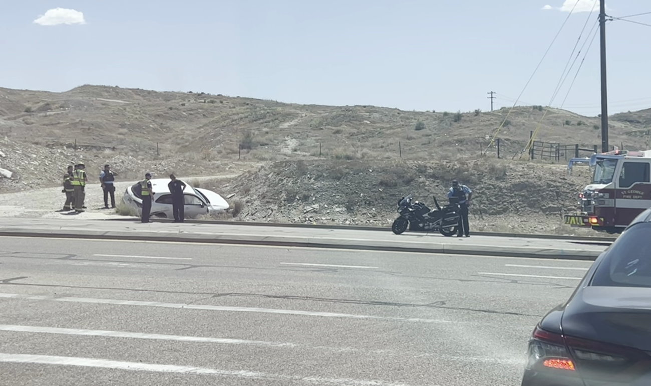 suspected-dui-crash-slows-traffic-coming-off-i-15-in-bloomington